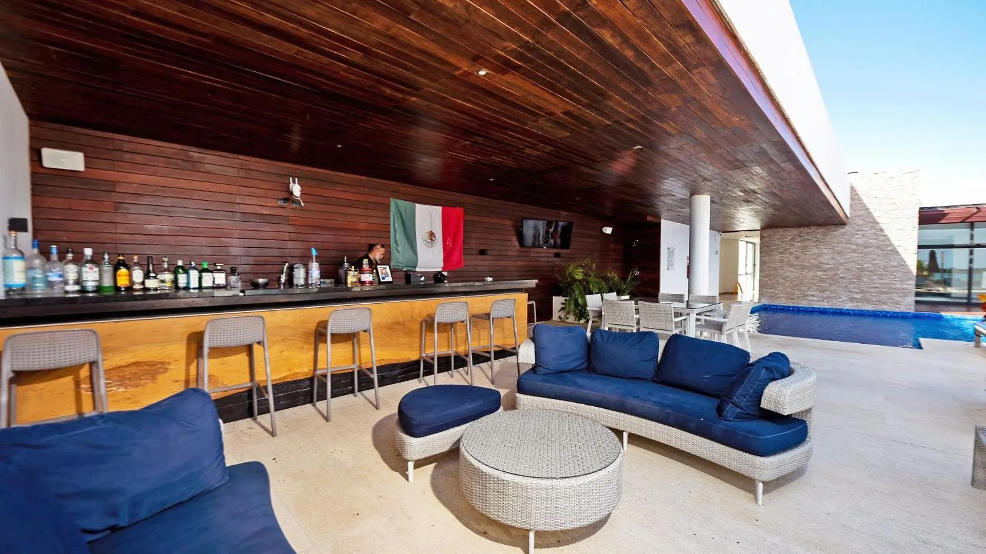 Exquisite Luxurious 1 Bedroom Cruz Con Mar Playa del Carmen Mexico